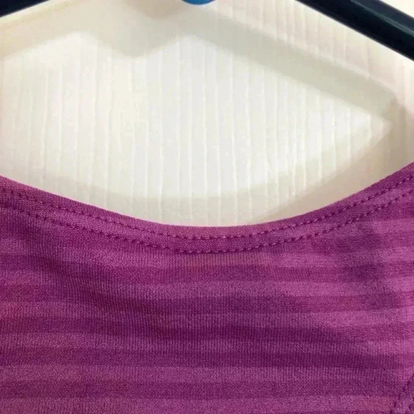Under  Armour Purple Tank Top Size Extra Small - Picture 12 of 12